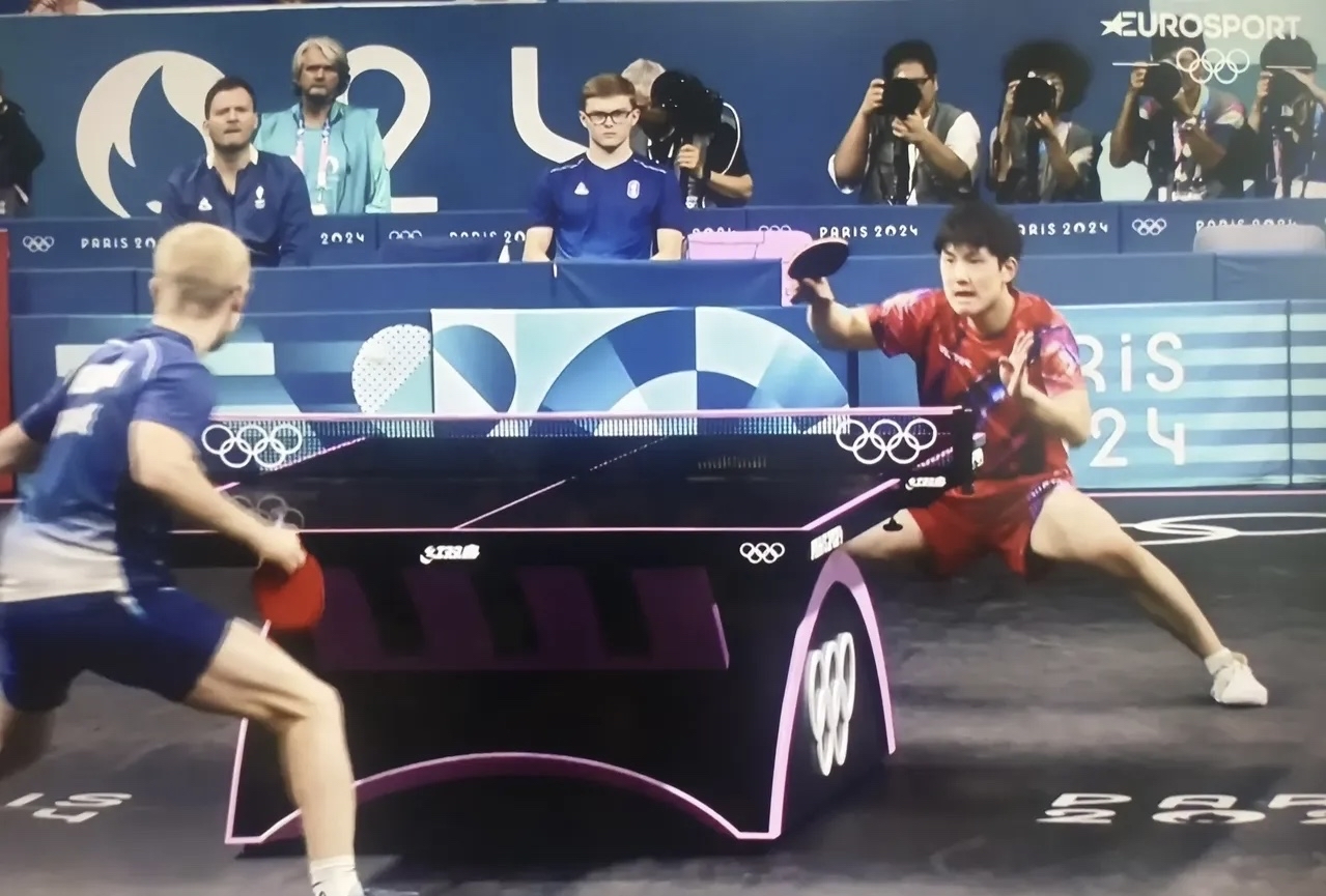 爱游戏下载-法国队完胜波兰队，张本智和点燃赛场