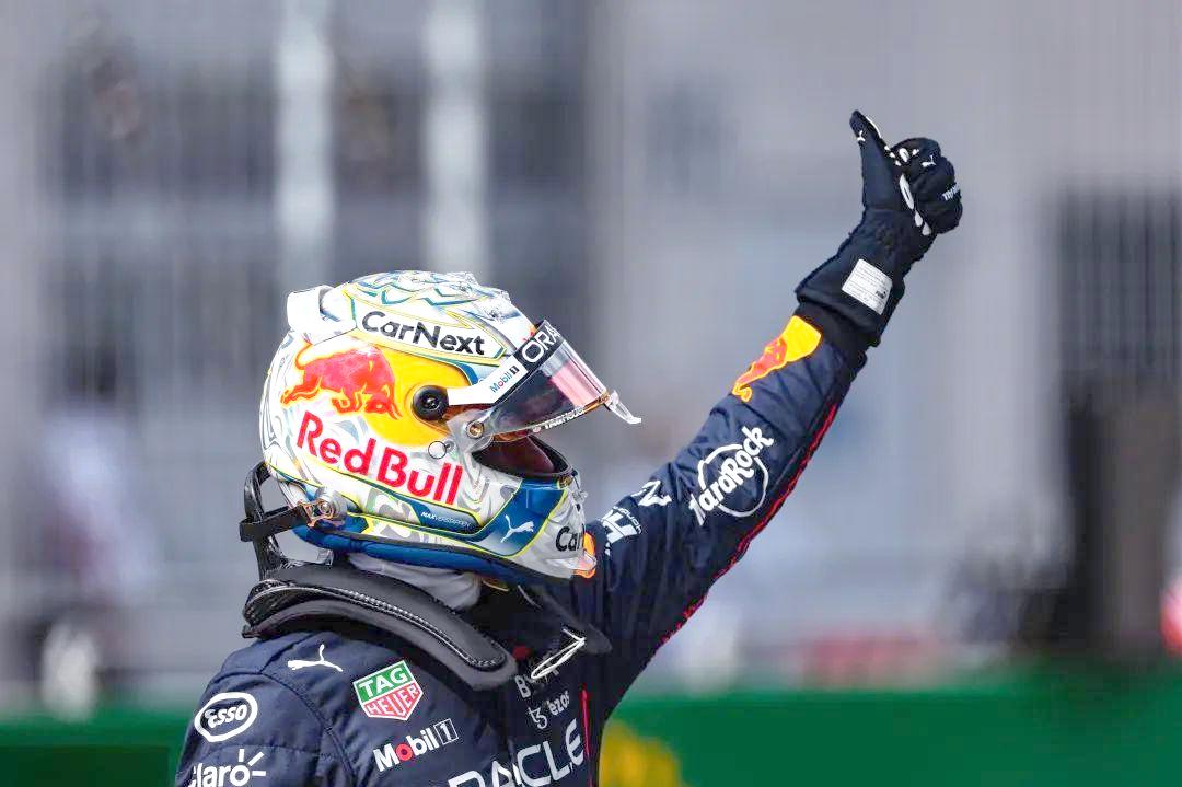 阿斯顿马丁轻取红牛二队，周冠宇点燃赛场