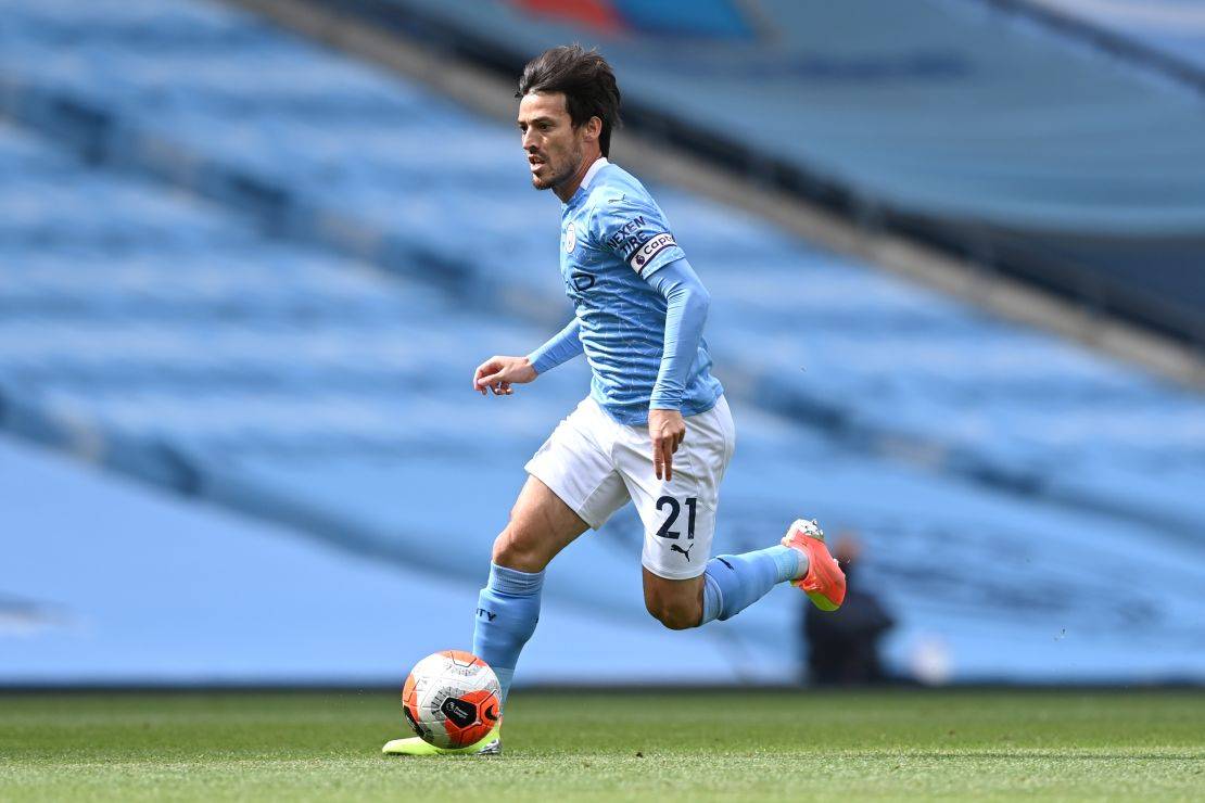 塞维利亚险胜曼城，阿圭罗点燃赛场