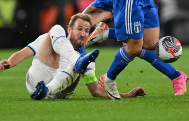 英格兰完胜韩国，凯恩点燃赛场