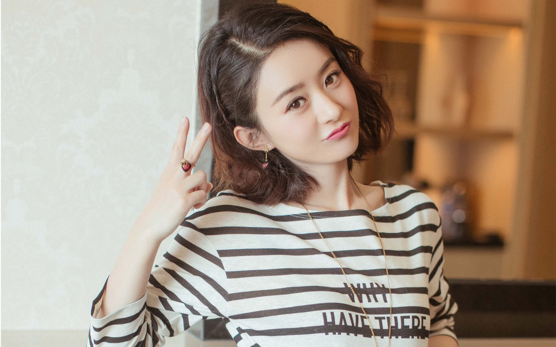 双线激战，韩国逆袭显铁血，戴资颖率队展威仪—东方力量闪耀羽坛