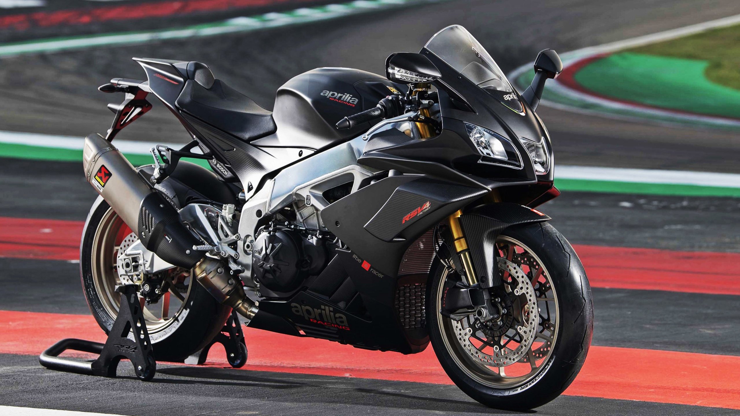 雨林对高地的交响诗,哥斯达黎加对阵苏格兰,阿克展现巨星价值