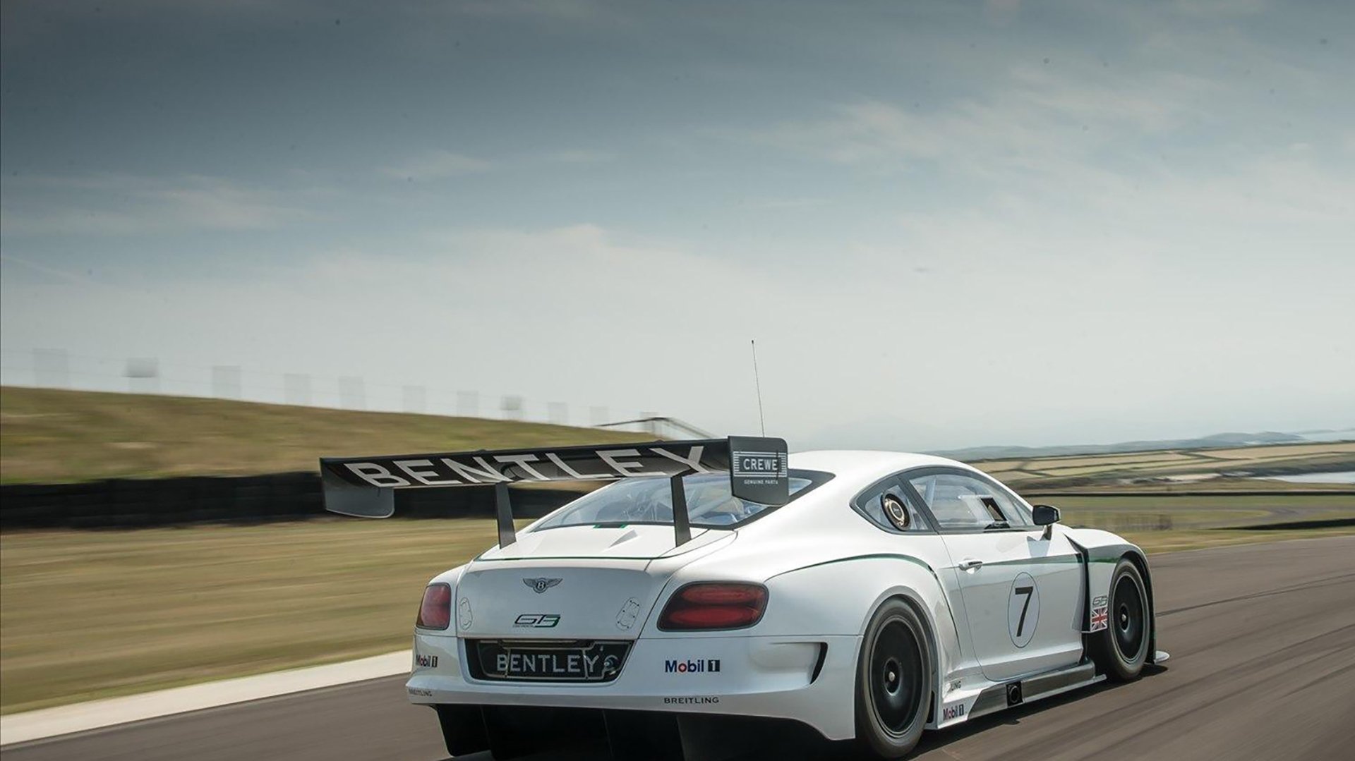 宿命齿轮的裂痕，武切维奇的沉默怒吼撕裂洛杉矶的夜