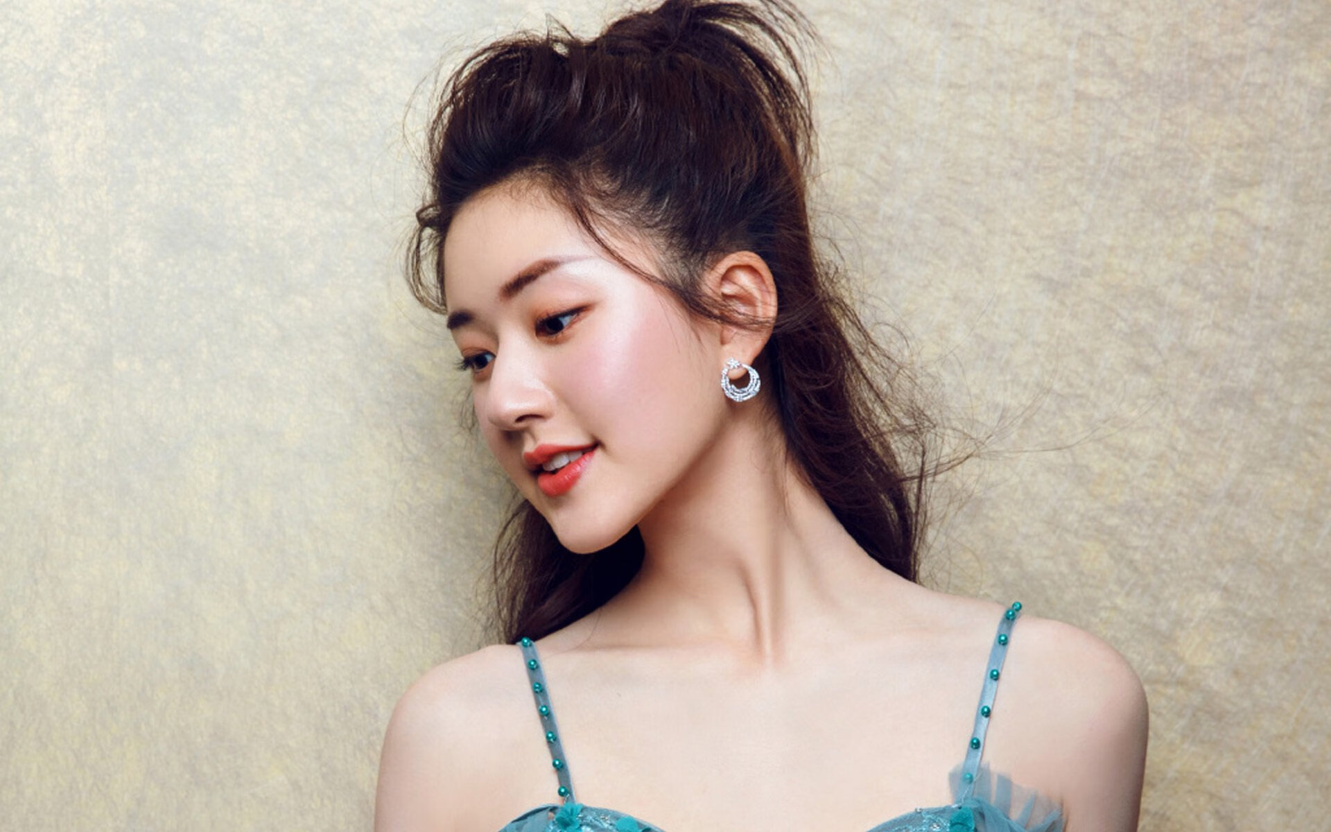 孙兴慜一剑封喉，几内亚与曼城的对决早早失去悬念